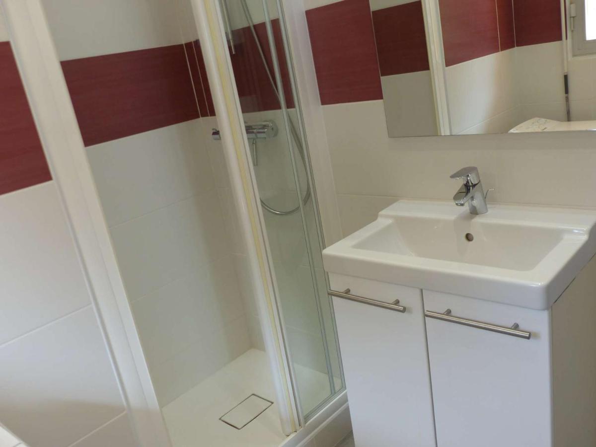 Charmant Studio Climatise Avec Balcon A 50M De La Plage - Le Lavandou Centre-Ville - Fr-1-308-110 외부 사진