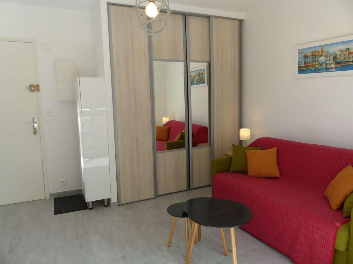 Charmant Studio Climatise Avec Balcon A 50M De La Plage - Le Lavandou Centre-Ville - Fr-1-308-110 외부 사진