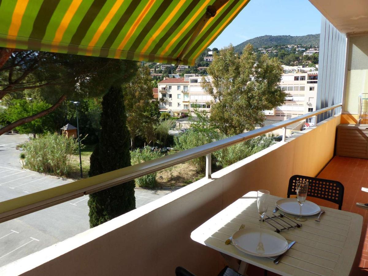 Charmant Studio Climatise Avec Balcon A 50M De La Plage - Le Lavandou Centre-Ville - Fr-1-308-110 외부 사진
