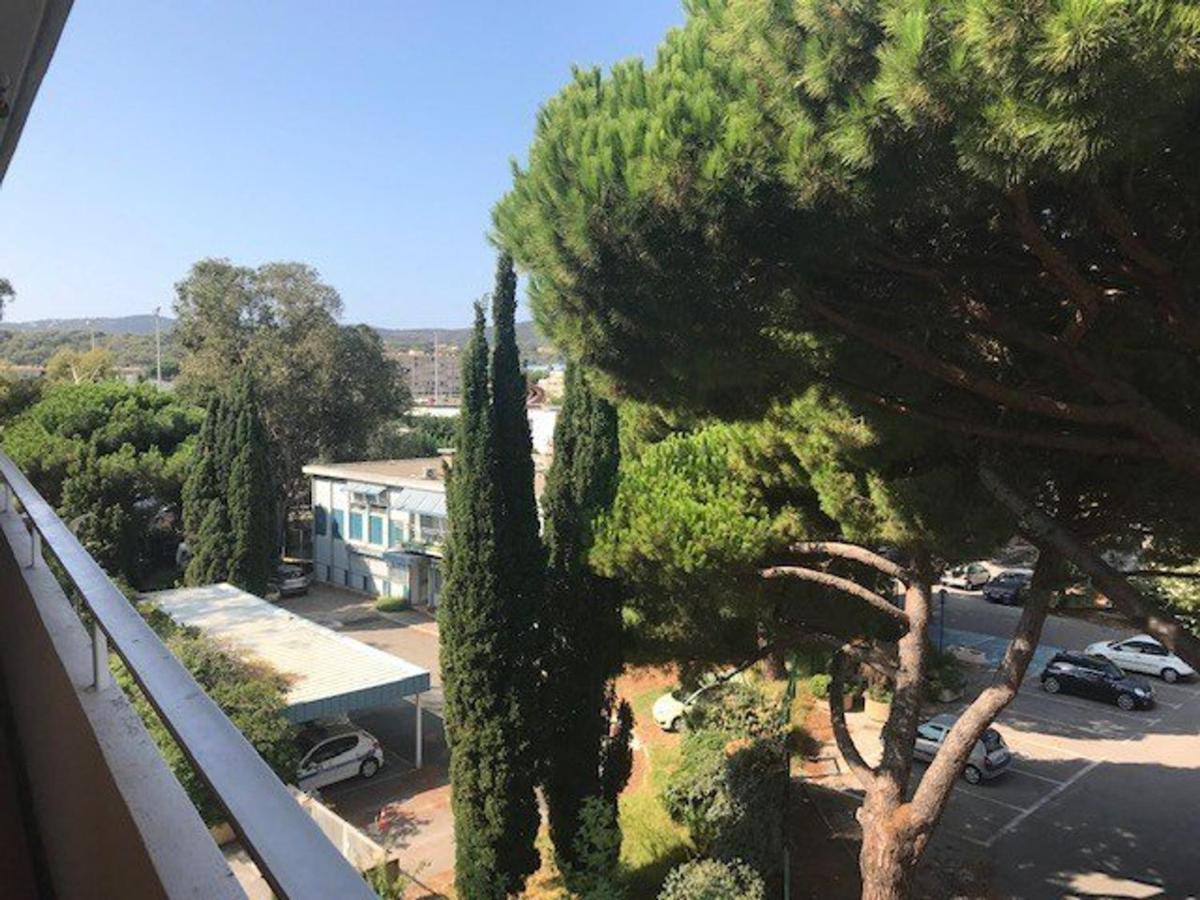 Charmant Studio Climatise Avec Balcon A 50M De La Plage - Le Lavandou Centre-Ville - Fr-1-308-110 외부 사진